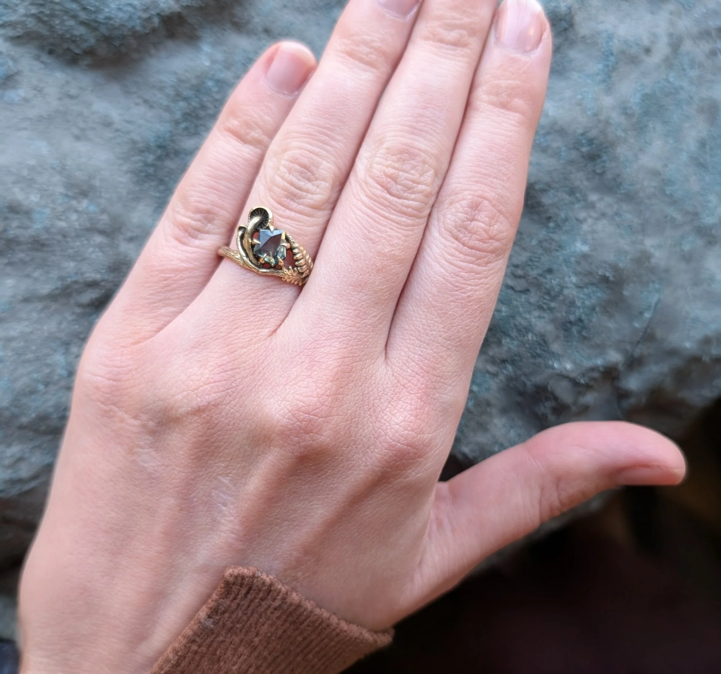 Geo-Cut Montana Sapphire Mushroom & Fern Ring - "Seaview" - Image 4